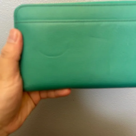 Kate Spade Wallet - Picture 3 of 7